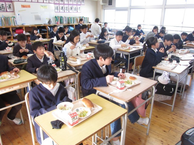 https://tsuyama.schoolweb.ne.jp/3310009/blog_img/156170832?tm=20241219130629