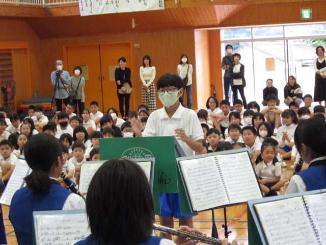 津山市立向陽小学校 | 学校日記 | 津山西中学校吹奏楽部演奏会（３）