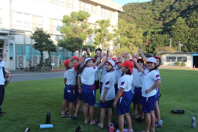 リンゴジュ－スで乾杯