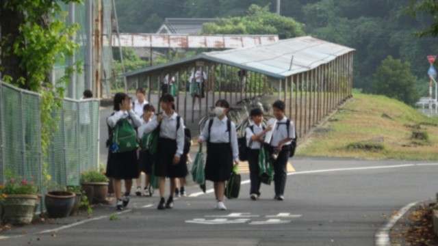 登校風景です。