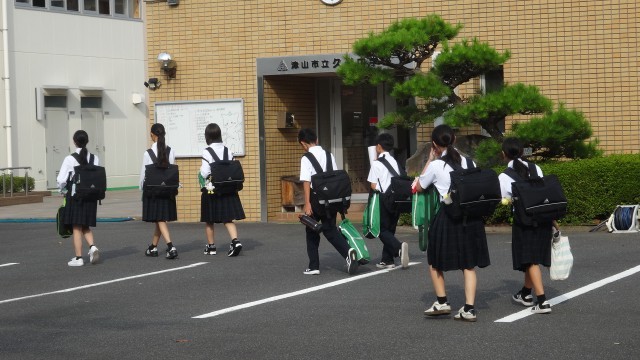 登校風景です。