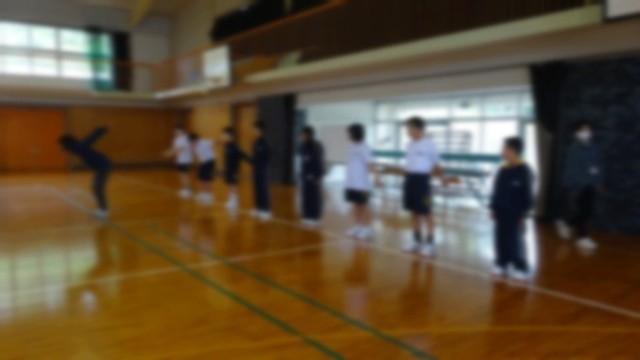 大空学級の体育です。ダンスをしました。